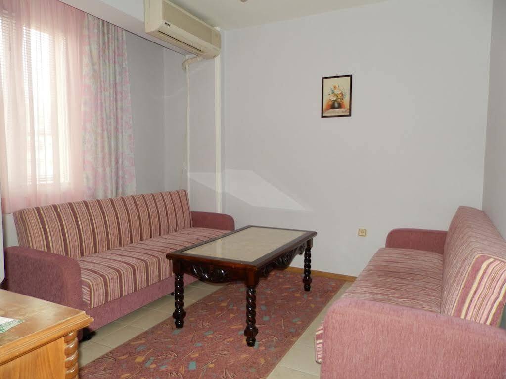 Elena Hotel Petricz Zewnętrze zdjęcie